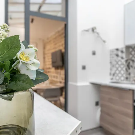 Mba - Splendide - Proche Nation