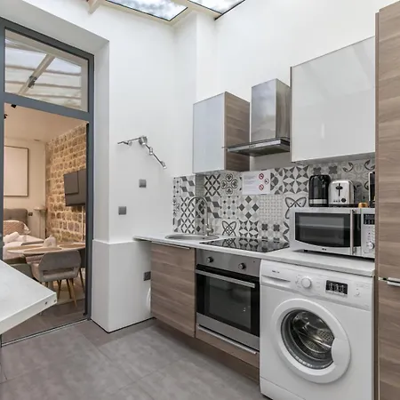 Mba - Splendide - Proche Nation